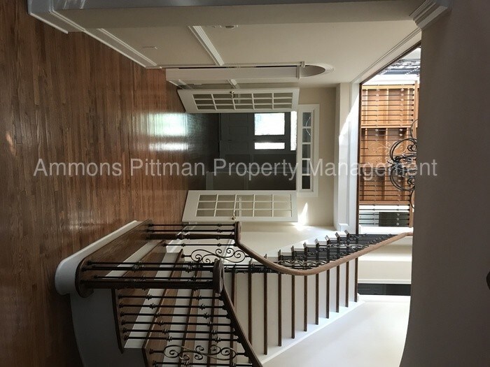 Building Photo - 1845 Torrington St