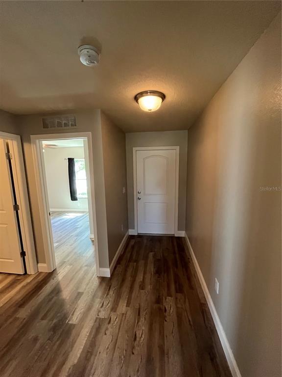 Foto del edificio - 4167 Sand Ridge Blvd