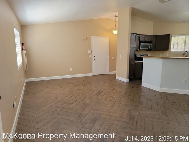 Building Photo - 2 br, 2 bath House - 5250 Panguitch Dr