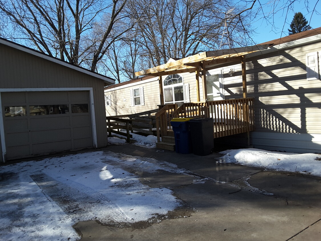 Primary Photo - 2 Bedroom 2 Bath Single Wide Mobile Home i...