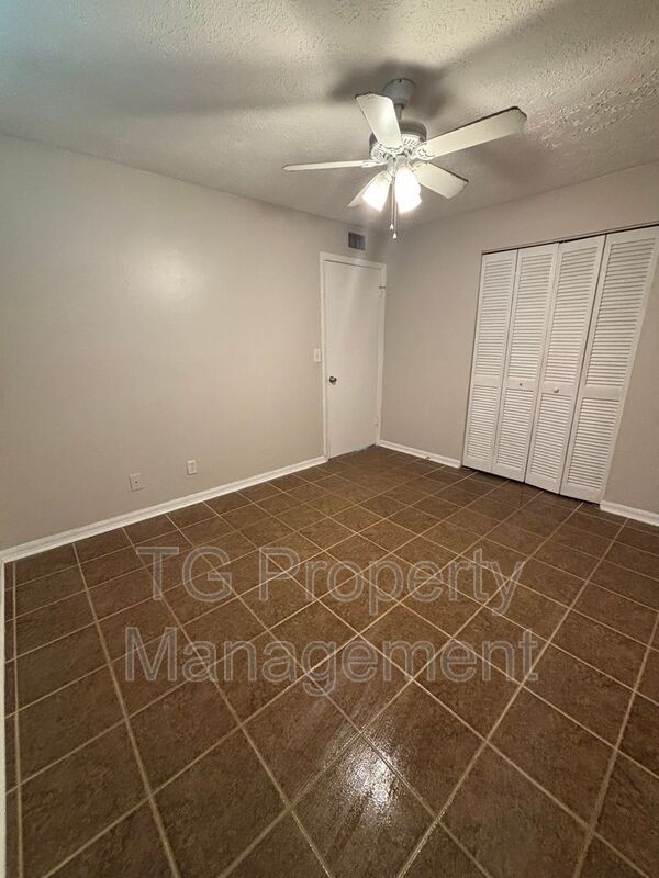Foto del edificio - 325 5th St S