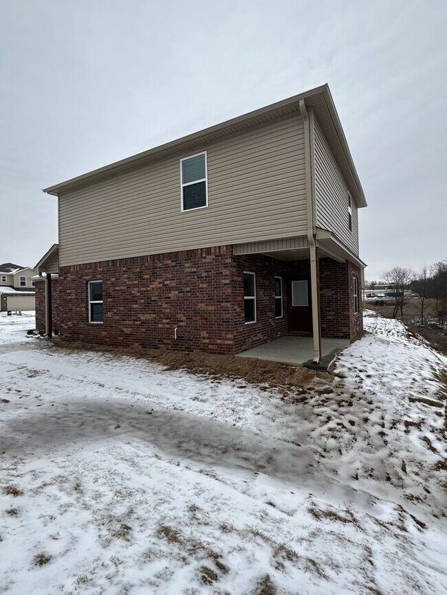 Building Photo - BRAND NEW Three Bedroom | Two and a Half B...