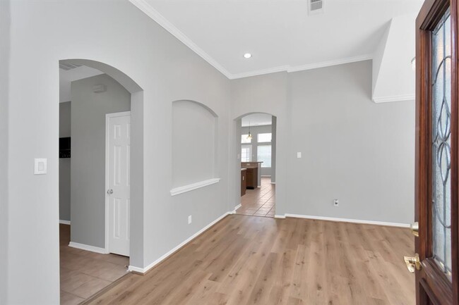 Building Photo - 5902 Painted Trail Dr