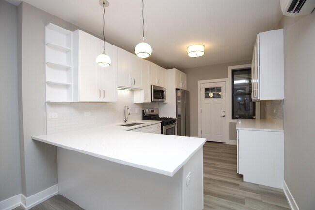 Foto del edificio - 3934 N Janssen Ave