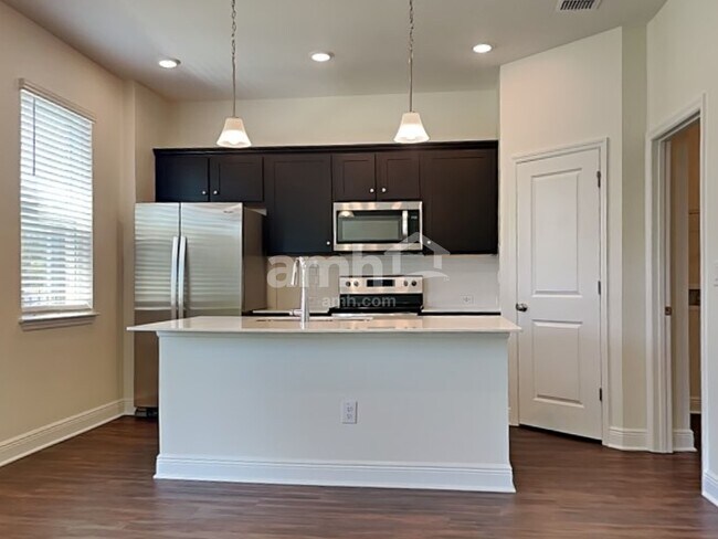 Foto del edificio - 27388 St Andrews Ave