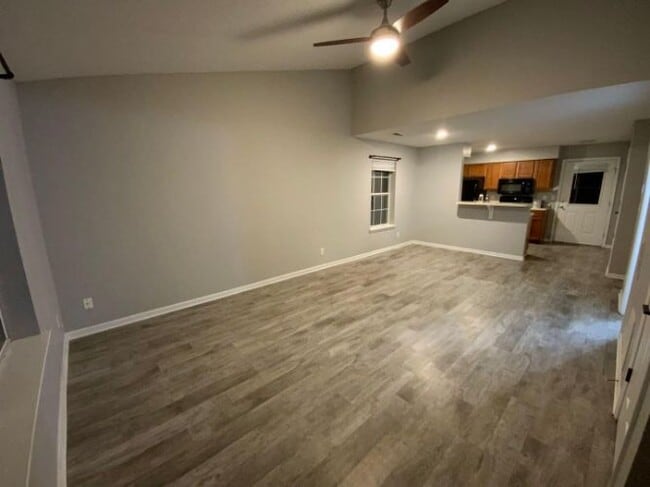 Building Photo - 3567 Prescott Dr