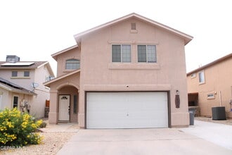Building Photo - 14313 Island Point Dr