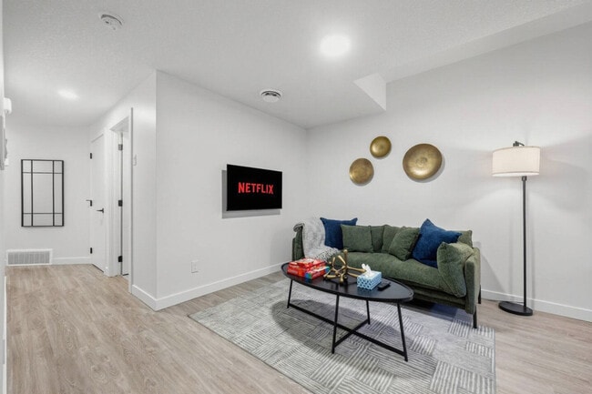 Building Photo - 10749-10773 73 Ave NW