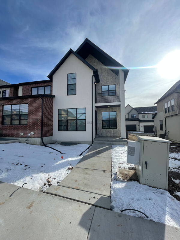 Primary Photo - 112 E 1760 N