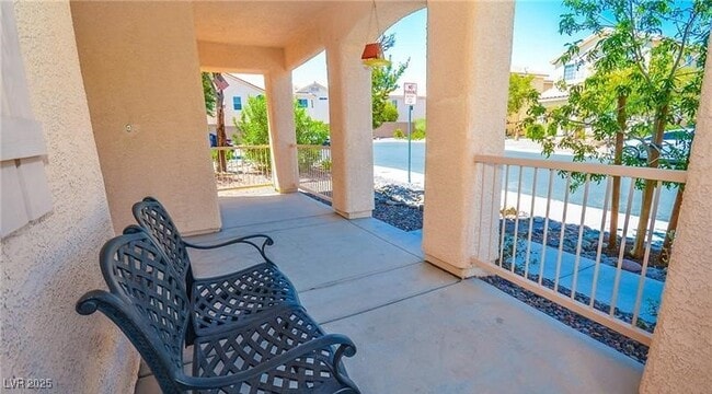 Foto del edificio - 8923 Deep Ridge Ct