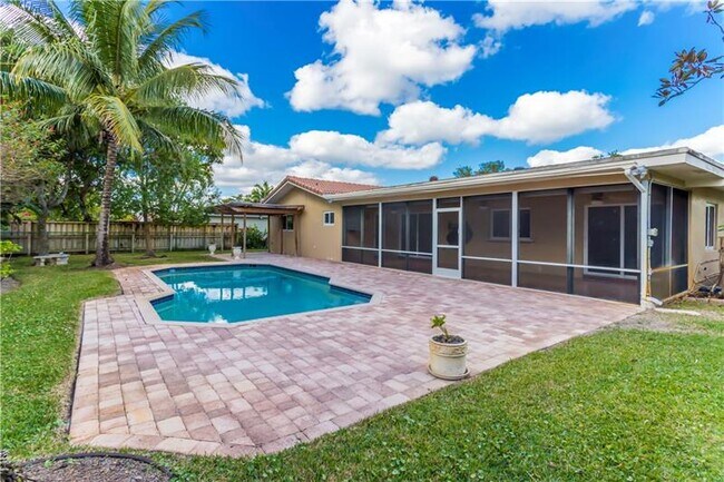 Building Photo - 10300 NW 17th St