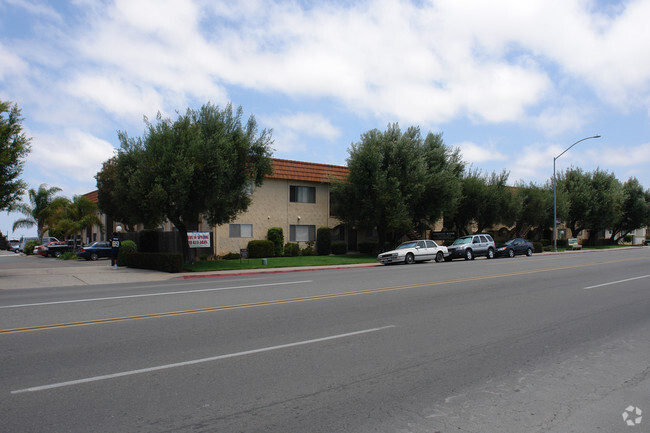 Building Photo - Coronado Manor