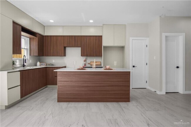 Foto del edificio - 2204 Corales St