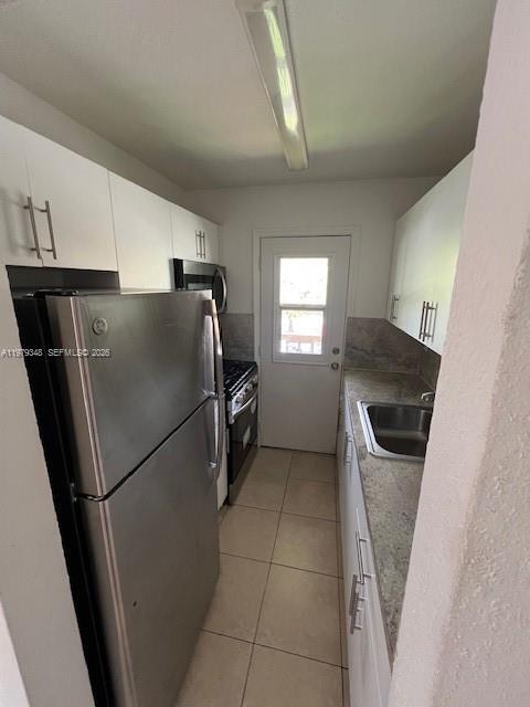 Building Photo - 3901 SW 78th Ct