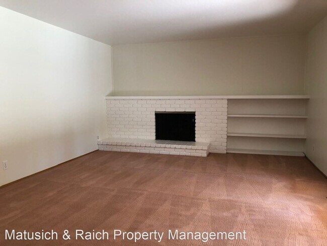 Building Photo - 4 br, 2 bath House - 1644 Tiffany Way