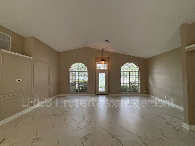 Foto del edificio - 1028 Kerwood Cir
