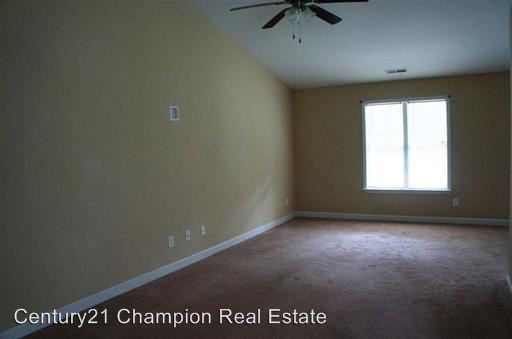 Building Photo - 463 Springhill Rd