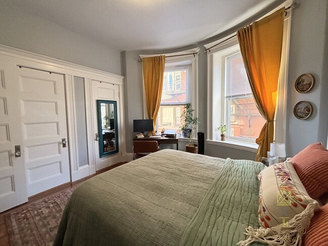 Foto del edificio - 1569 Beacon St