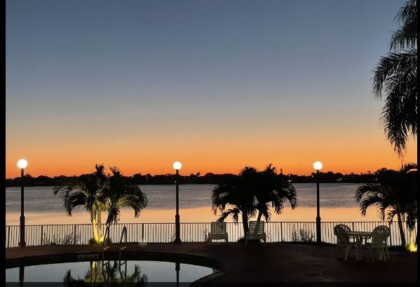 Building Photo - 2861 N Oakland Forest Dr