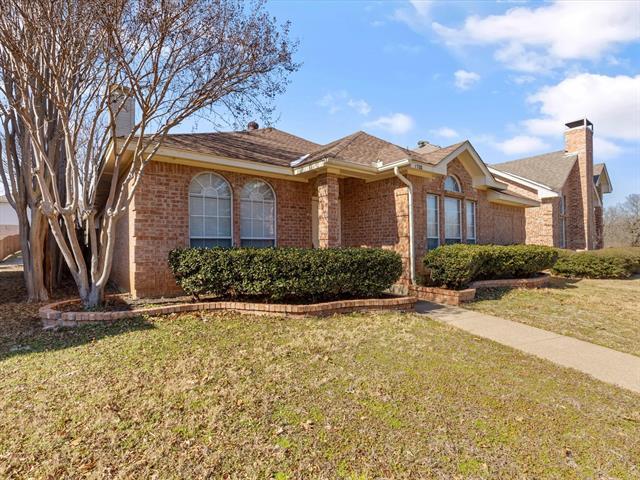 Building Photo - 1702 Shady Creek Dr