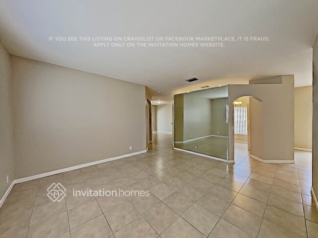 Foto del edificio - 4961 Pelican St