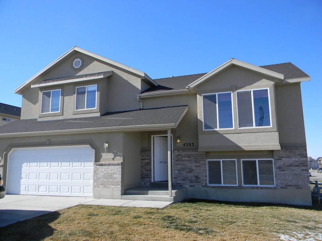 Foto principal - Beautiful Home in West Haven for Rent