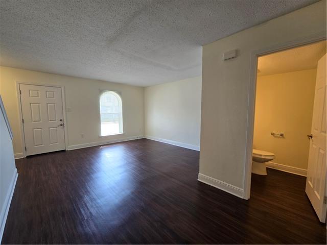 Foto del edificio - 116 Woodland Ct