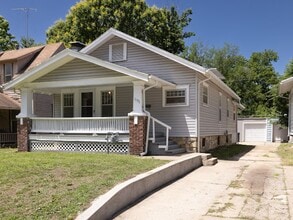 Building Photo - 1171 SW Jewell Ave