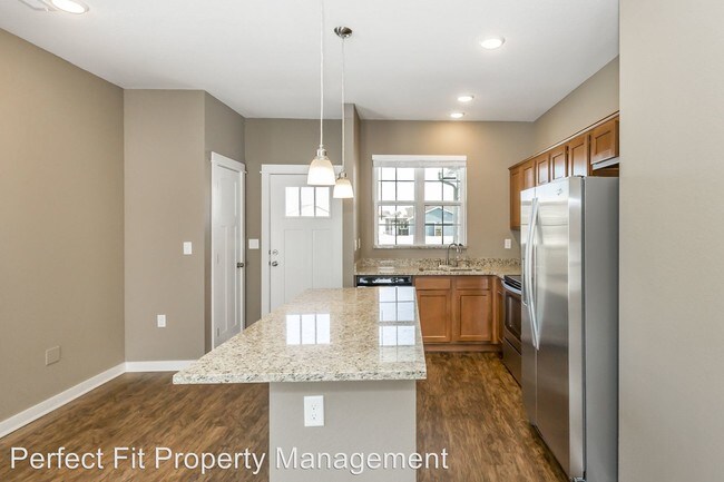 Building Photo - 2300 Stone Hawk Ct
