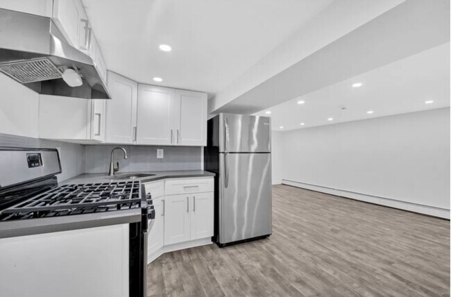 Foto del edificio - 3211 Beverley Rd