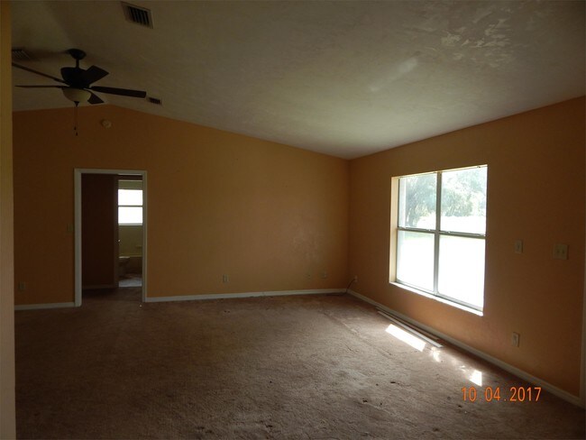 Building Photo - 3850 SW 56th Trl