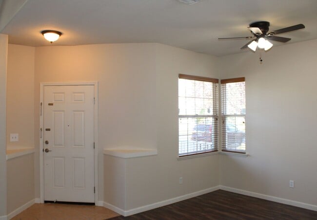 Building Photo - 7322 High Point Ln