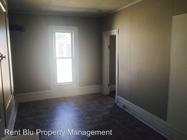 Building Photo - 740 Bridge St NW