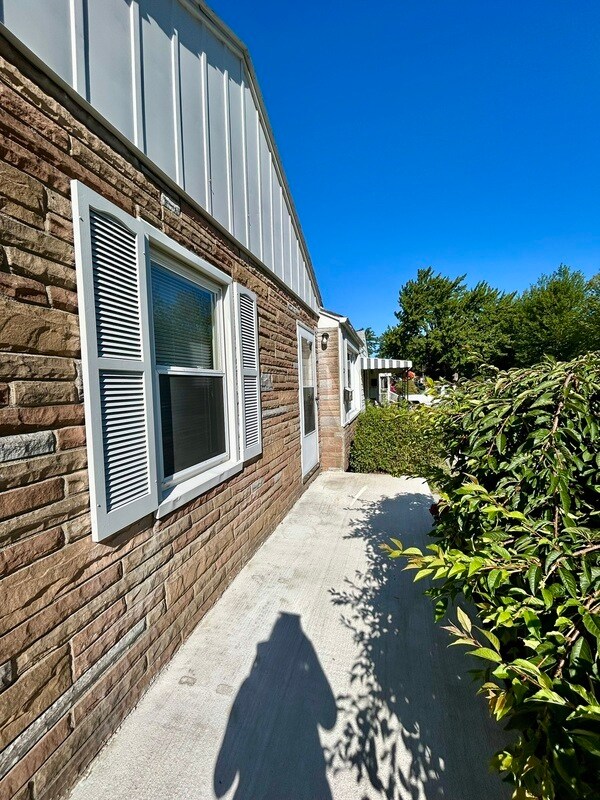 Foto del edificio - 2271 Mark Ave