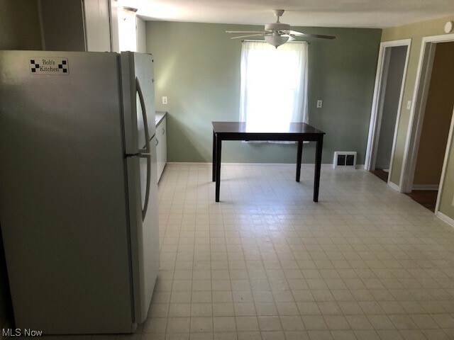 Foto del edificio - 2590 River Rd