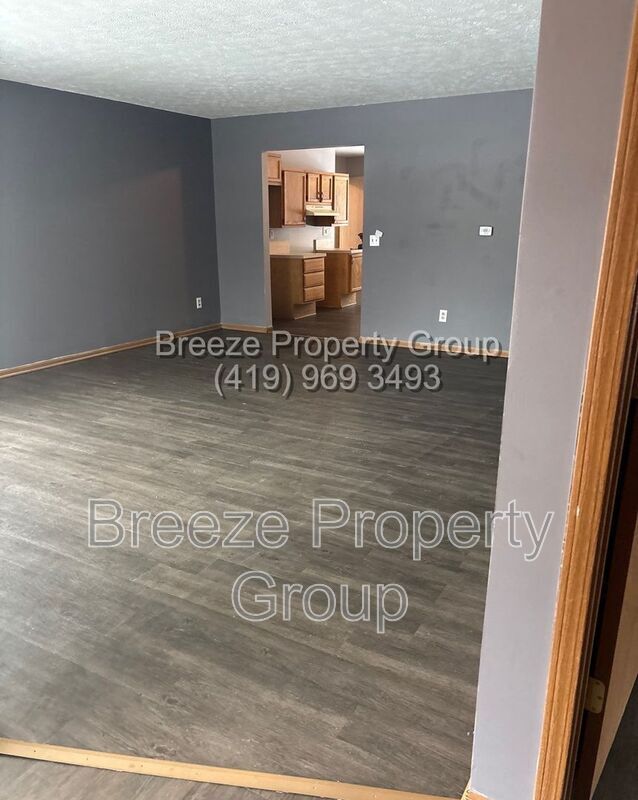 Foto del edificio - 329 S Jackson St