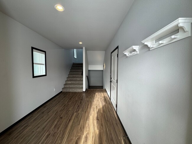 Foto del edificio - 4-bedroom, 3-bathroom West Fargo Single-Fa...