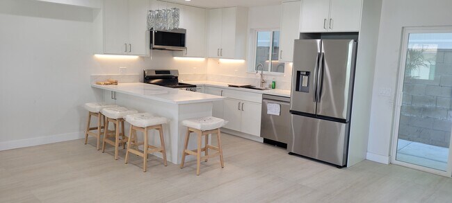 Foto del edificio - 2515 Foothill Blvd