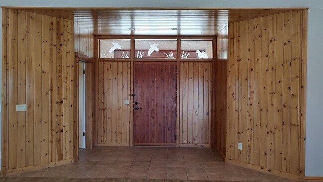 Foto del edificio - 2625-2624 4 Paws Way