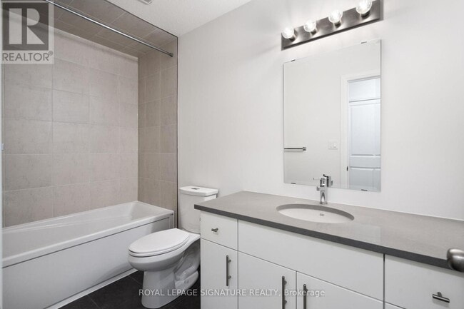 Building Photo - 56 Thatcher Dr