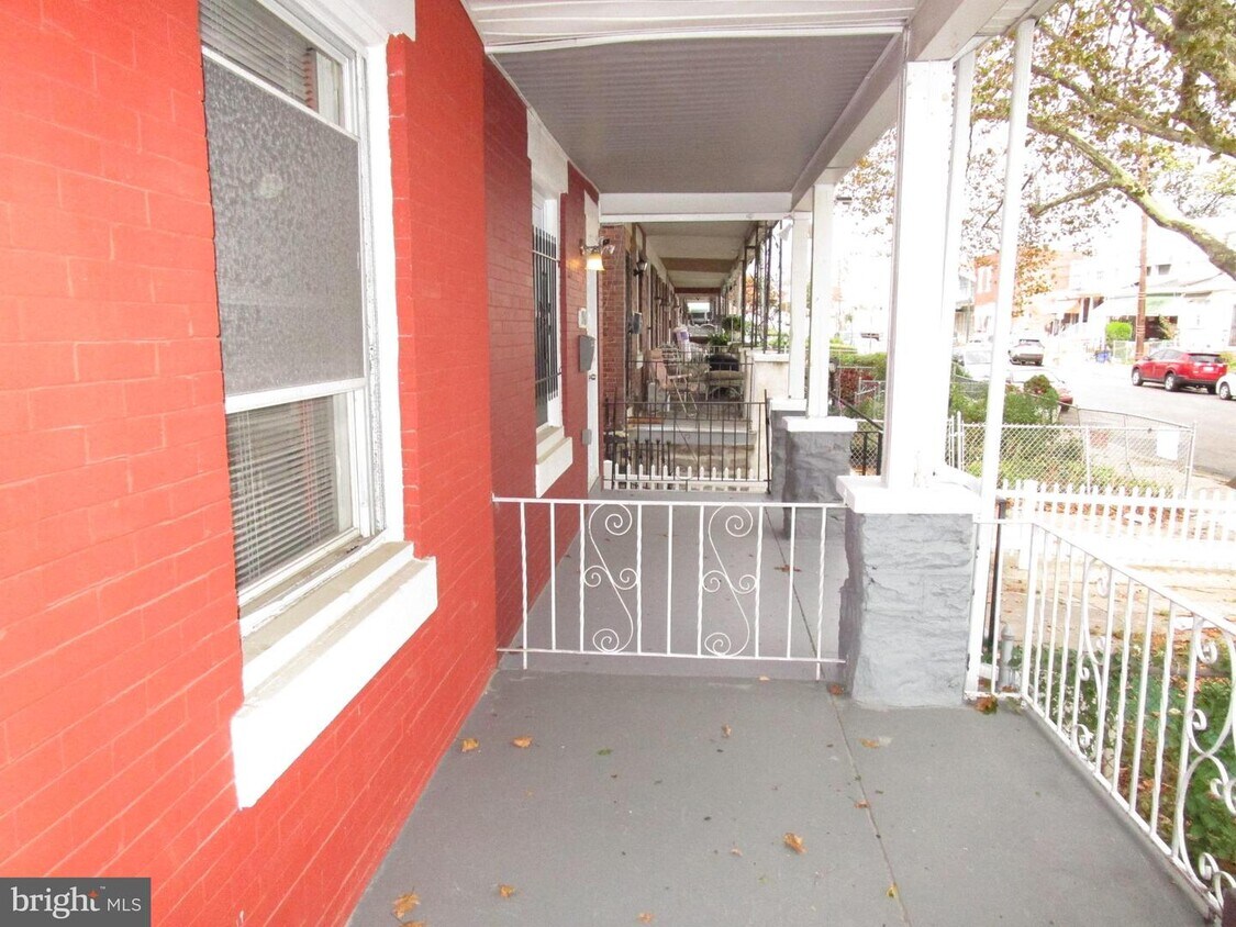 Primary Photo - 1504 N 61st St