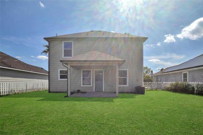 Building Photo - 5011 Hauna Ln