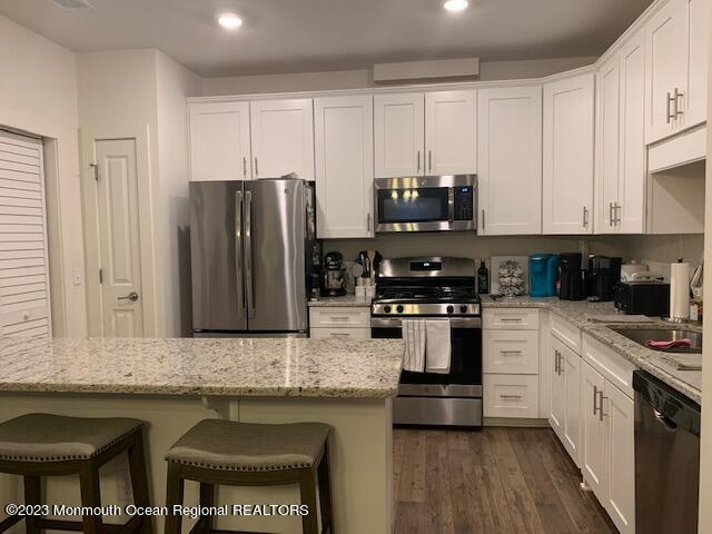 Foto del edificio - 623 Marion Ln
