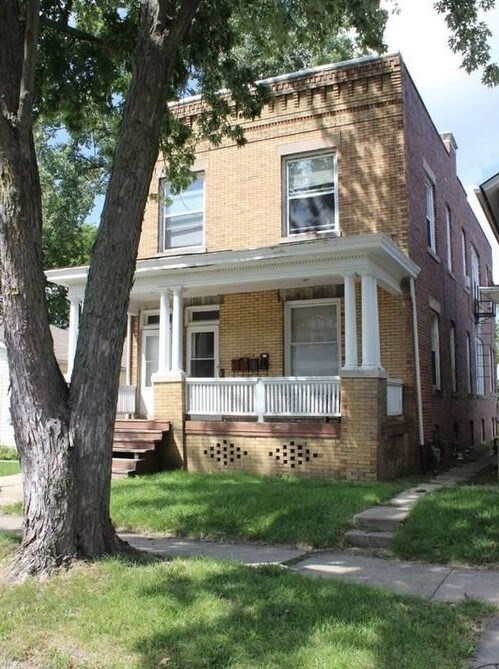 Building Photo - 608 1/2 E Monroe St