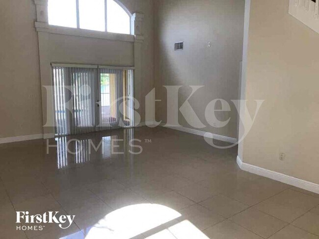 Foto del edificio - 12721 SW 20th St