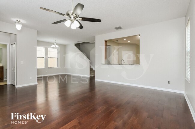 Foto del edificio - 292 Spruce Pine Rd