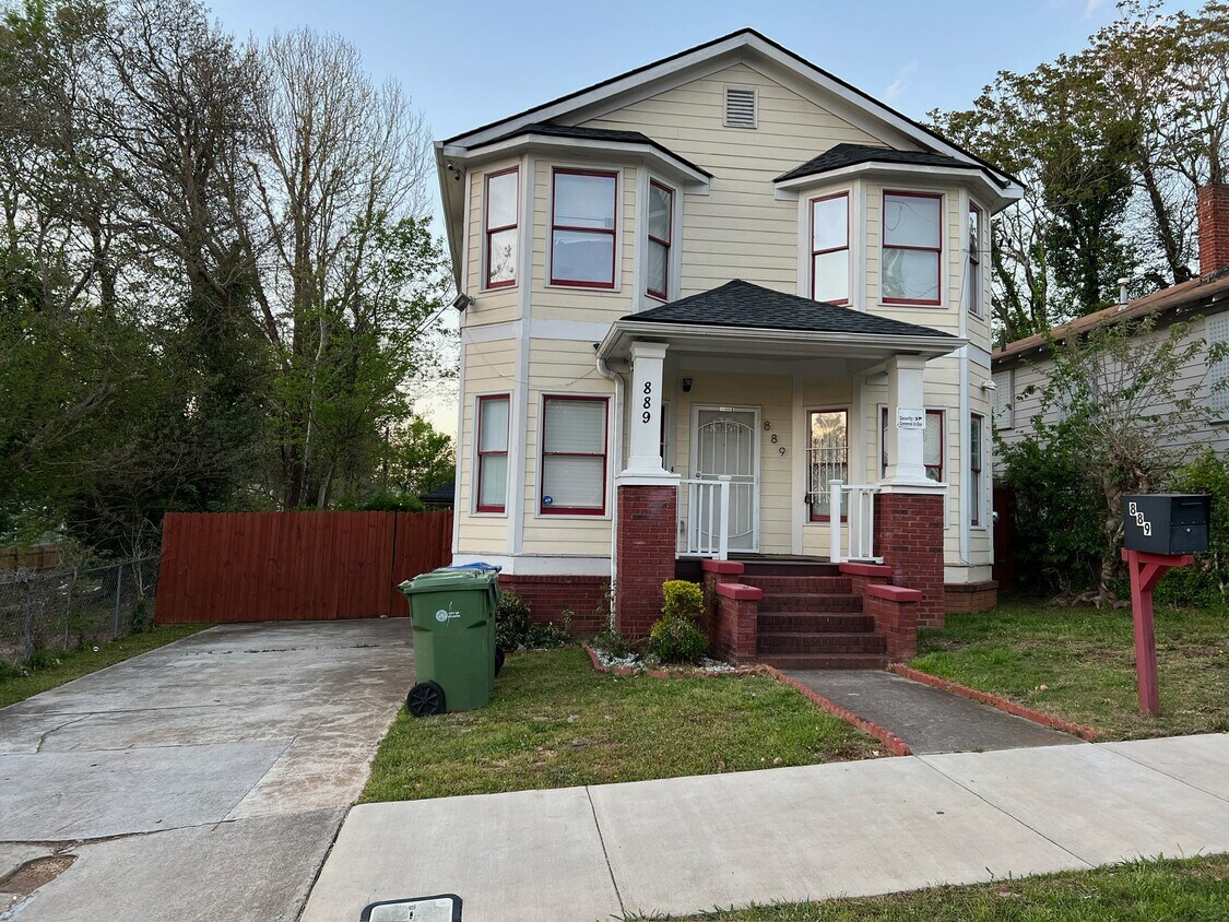Photo - 889 Beckwith St SW (Atlanta, GA)