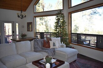 Building Photo - 2373 W Mountain Laurel Rd