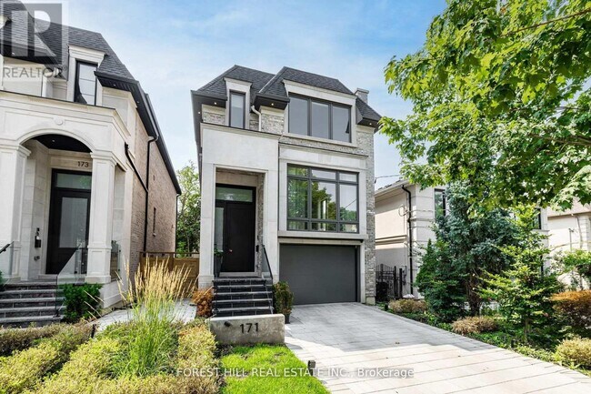 Photo du bâtiment - 171 Elmwood Ave