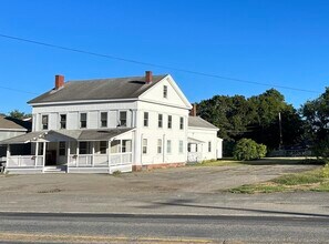 Building Photo - 221 E Main St